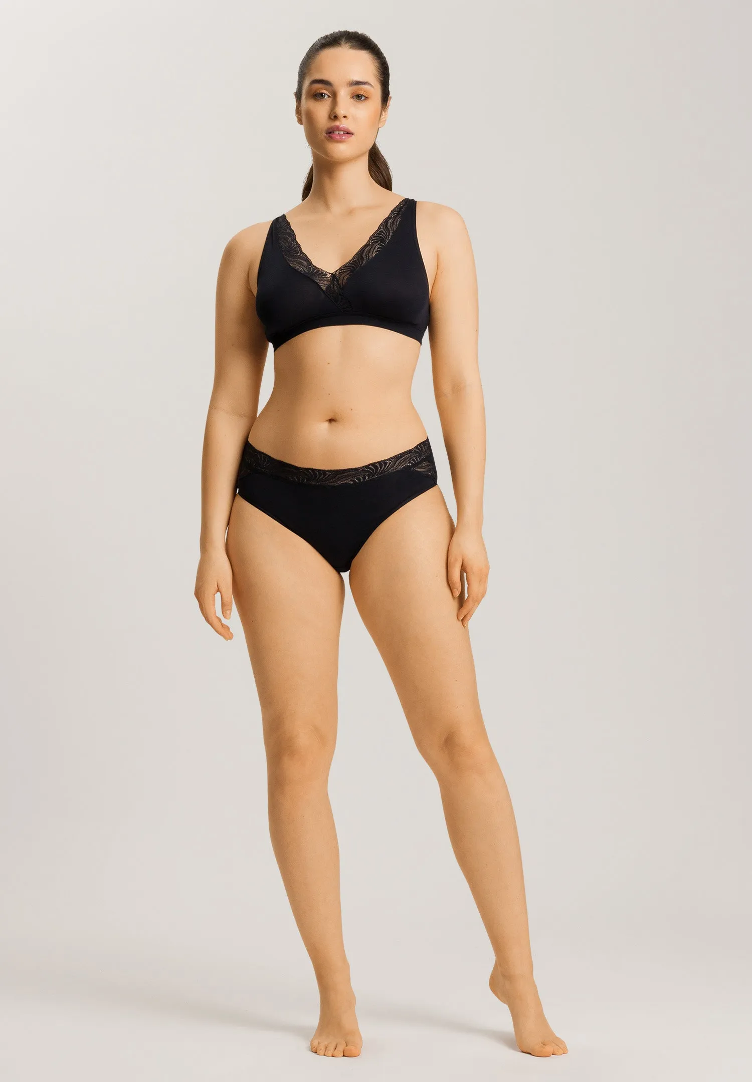 Cotton Delight Soft Cup Bra | Black 71838-019