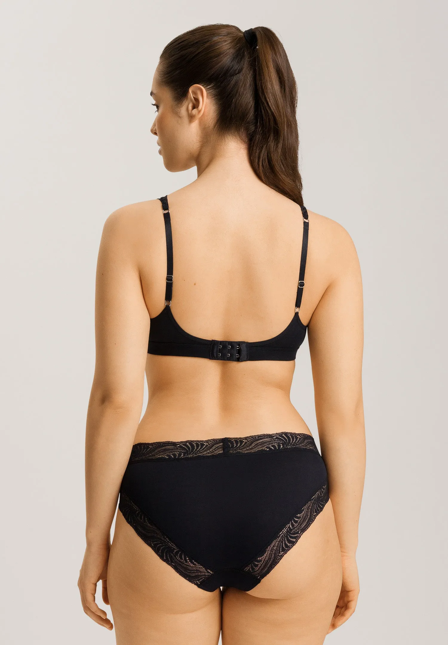 Cotton Delight Soft Cup Bra | Black 71838-019